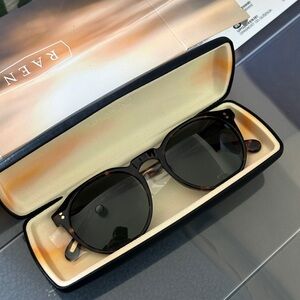 NIB Raen Remmy Sunglasses